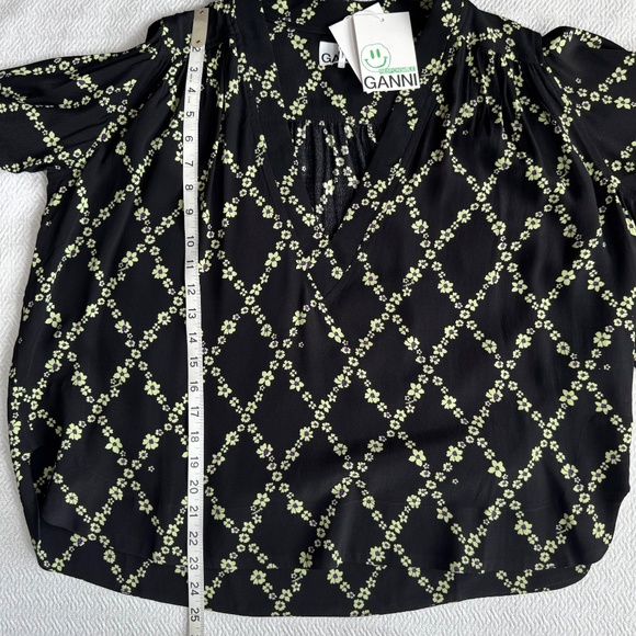 NWT GANNI Printed Floral Crepe V-Neck Blouse Black Margarita Size 34 (S/M) - Picture 12 of 15